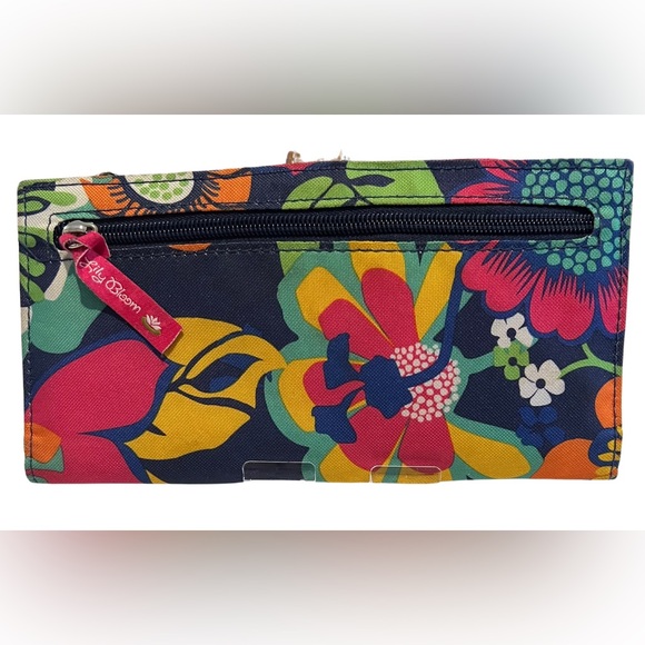 Lily Bloom PASSPORT Travel WALLET Organizer & COIN Purse FLORAL Eco Friendly - Picture 2 of 3
